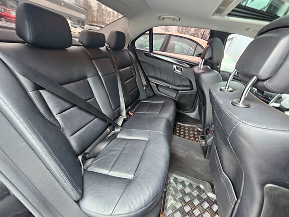 Mercedes-Benz E350 13 of 15