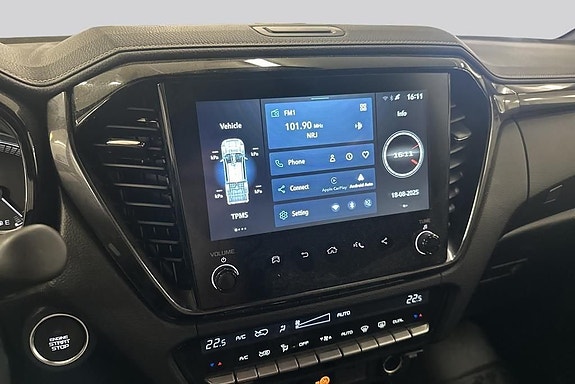 Isuzu D-max 12 of 15