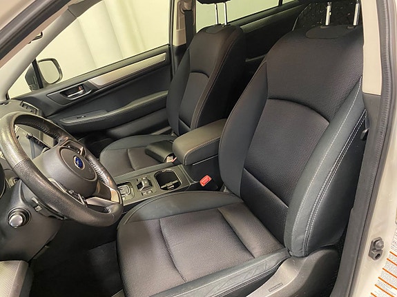 Subaru Outback 5 of 9