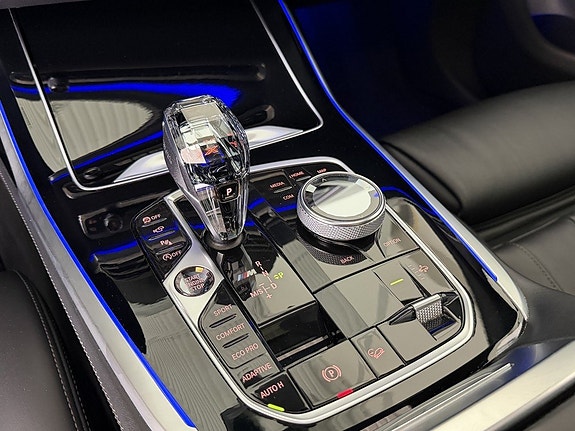 BMW X7 24 of 30