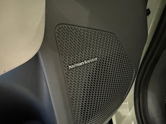 Kia EV3 5 of 12