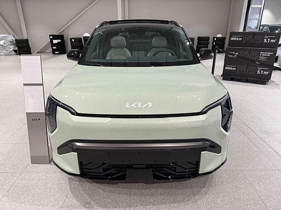 Kia EV3 9 of 12