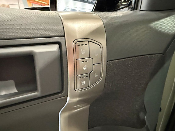 Kia EV3 4 of 12