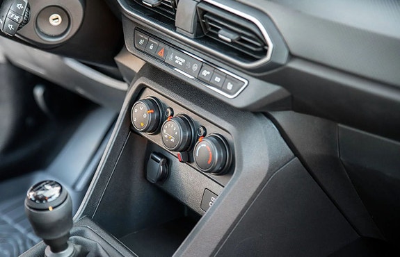 Dacia Sandero 6 of 6