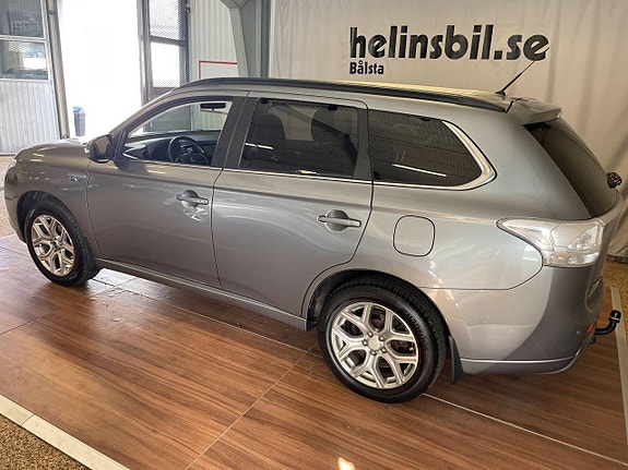 Mitsubishi Outlander 2 of 10