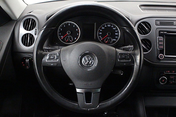 Volkswagen Tiguan 18 of 27