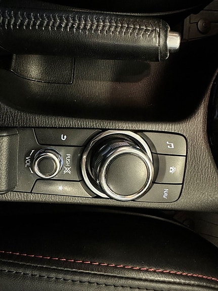 Mazda CX-3 10 of 21