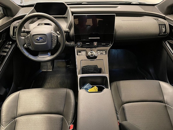 Subaru Solterra 5 of 15