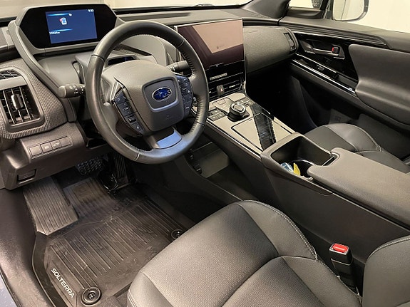 Subaru Solterra 4 of 15
