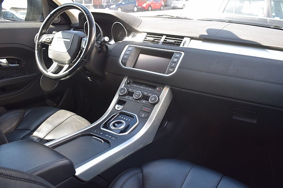 Land Rover Range Rover Evoque 3 of 5