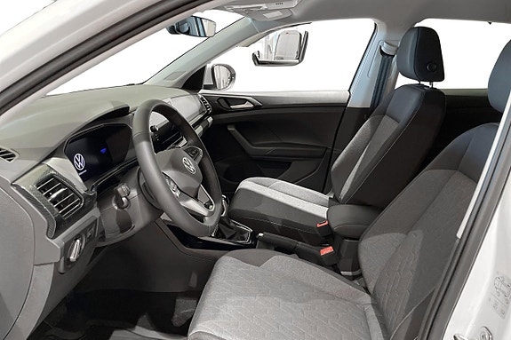 Volkswagen T-Cross 4 of 5