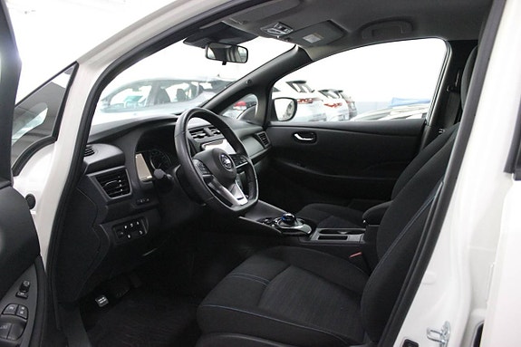 Nissan Leaf 5 of 5