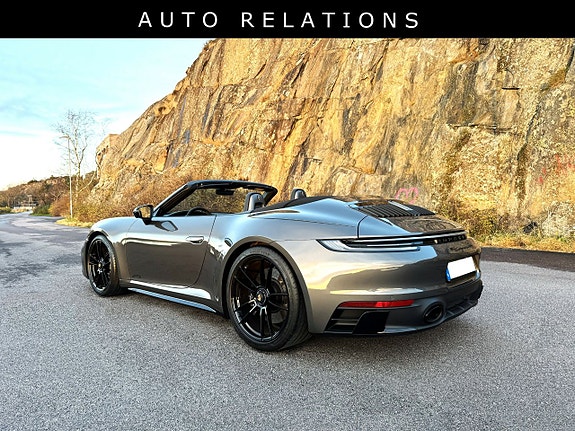 Porsche 911 2 of 5