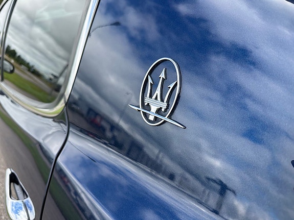 Maserati Quattroporte 10 of 18
