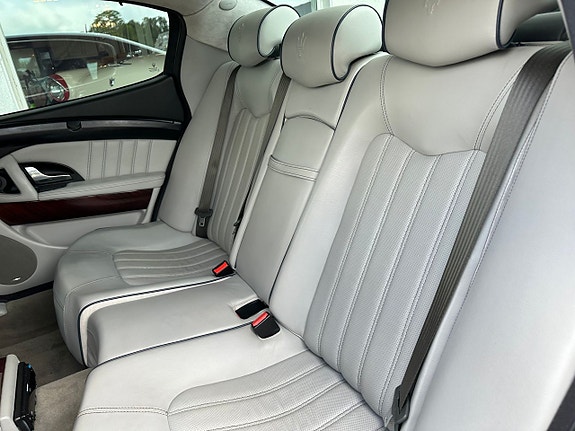Maserati Quattroporte 13 of 18