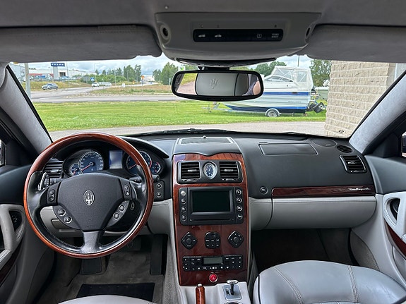 Maserati Quattroporte 5 of 18