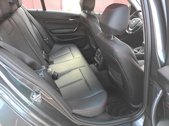 BMW 118d 8 of 12