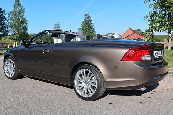 Volvo C70 8 of 16