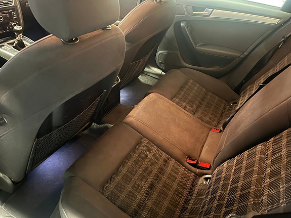 Audi A4 4 of 5