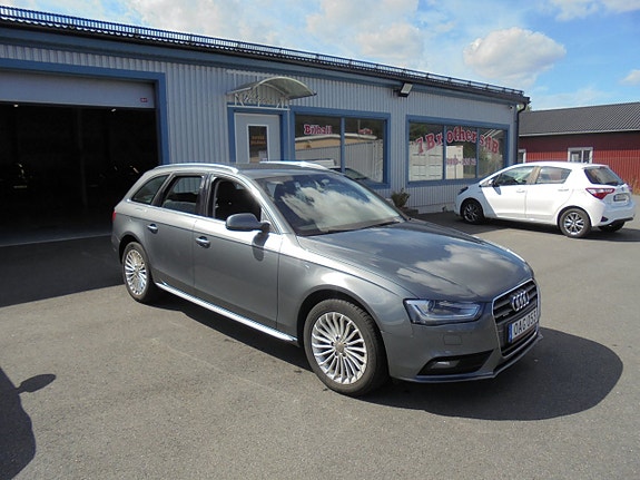 Audi A4 6 of 12