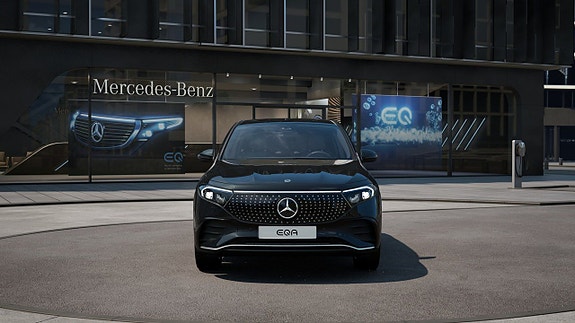 Mercedes-Benz EQA300 8 of 17