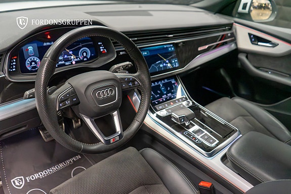 Audi Q8 17 of 27