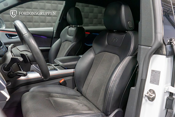 Audi Q8 15 of 27