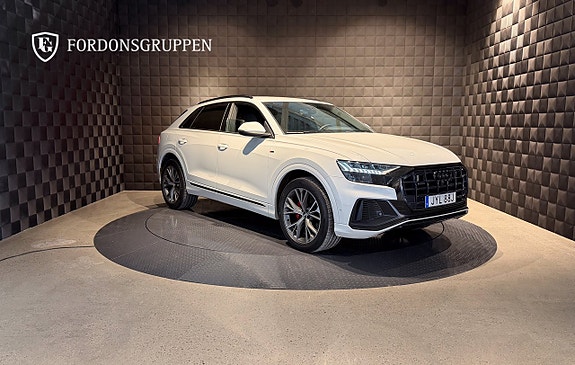 Audi Q8 11 of 25