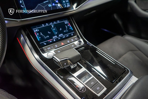 Audi Q8 25 of 27