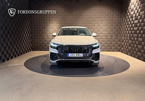 Audi Q8 12 of 25