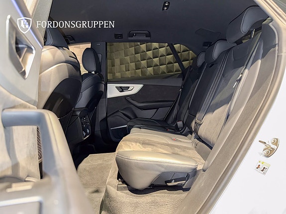 Audi Q8 25 of 25
