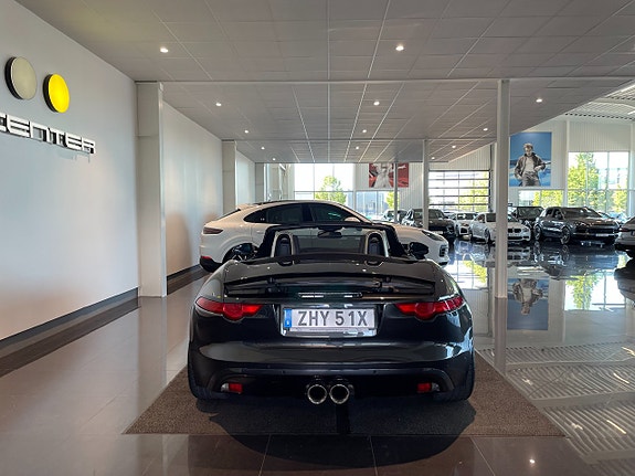 Jaguar F-TYPE 9 of 15