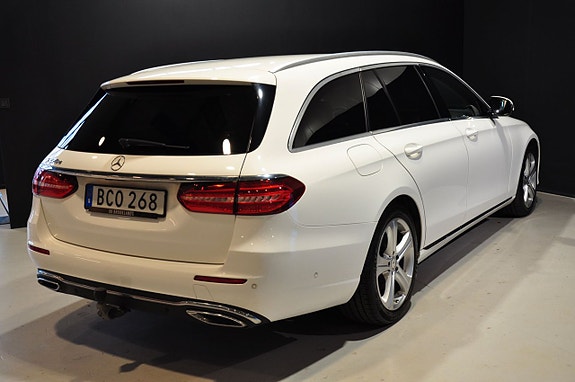 Mercedes-Benz E220 6 of 19