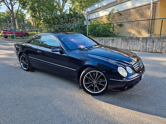 Mercedes-Benz CL500 4 of 5