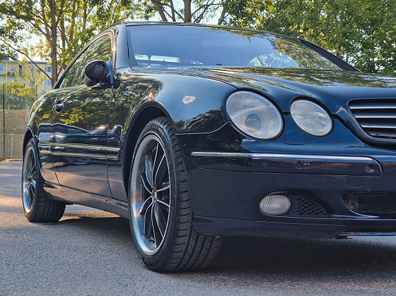 Mercedes-Benz CL500 2 of 5