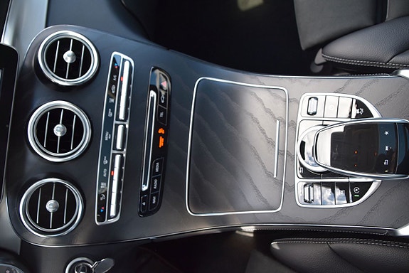Mercedes-Benz GLC220 d 16 of 23