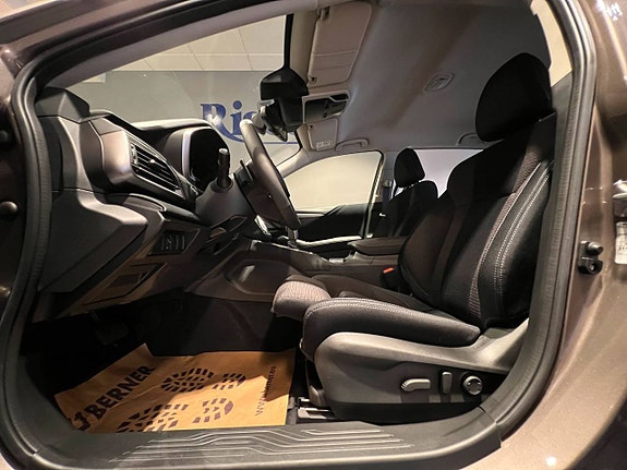 Subaru Outback 9 of 15