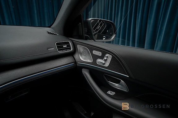 Mercedes-Benz GLE53 21 of 26