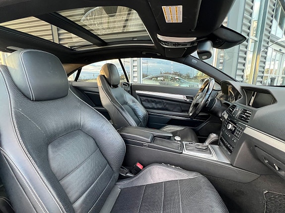 Mercedes-Benz E500 5 of 5