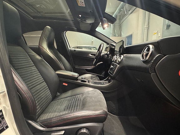 Mercedes-Benz A250 10 of 15