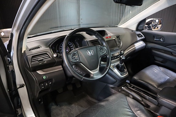 Honda CR-V 10 of 30