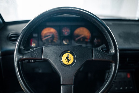 Ferrari Mondial 9 of 14