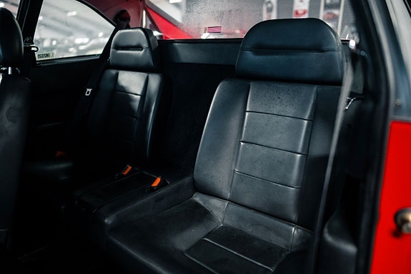 Ferrari Mondial 10 of 14