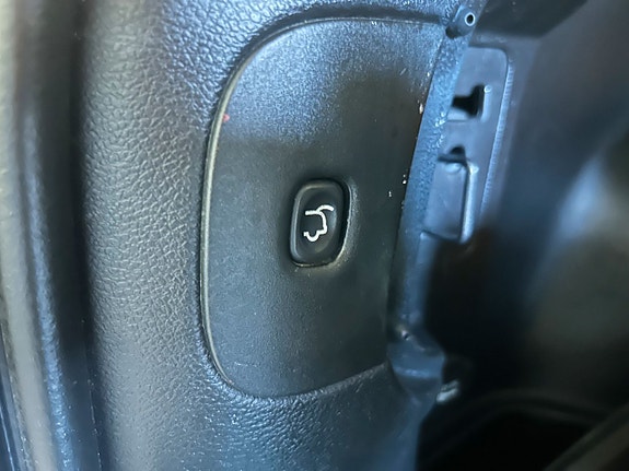 Jeep Cherokee 25 of 26