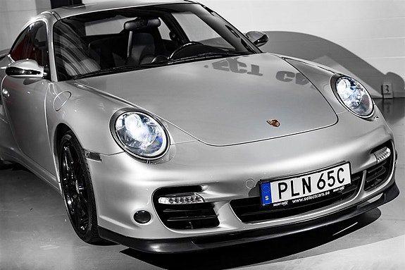Porsche 997 12 of 24
