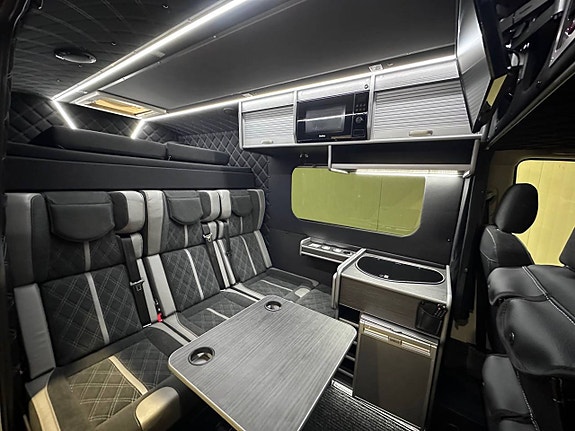 Volkswagen Crafter 2 of 21