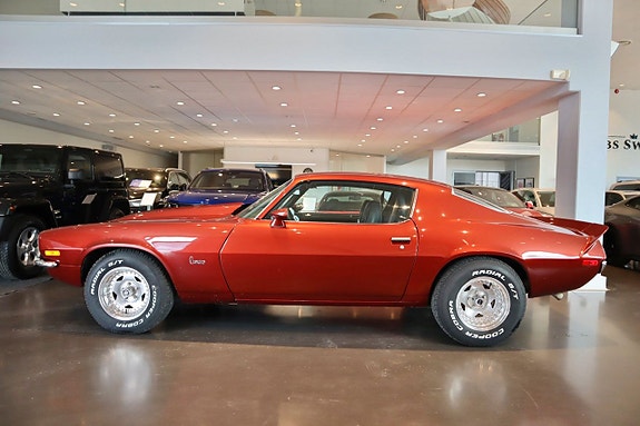 Chevrolet Camaro 2 of 5