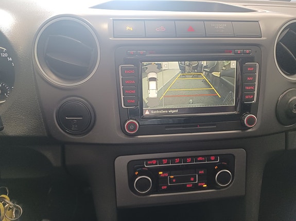 Volkswagen Amarok 13 of 15