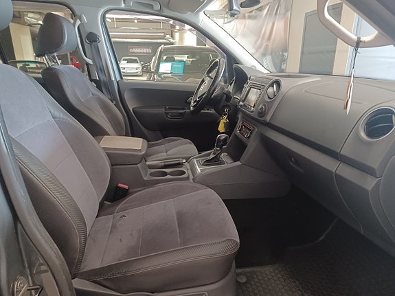 Volkswagen Amarok 7 of 15