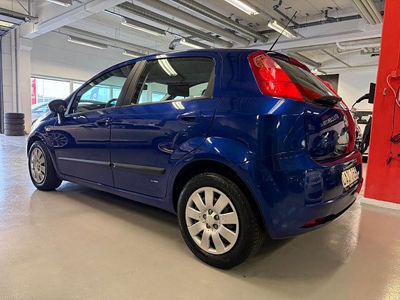 Fiat Grande Punto 10 of 21